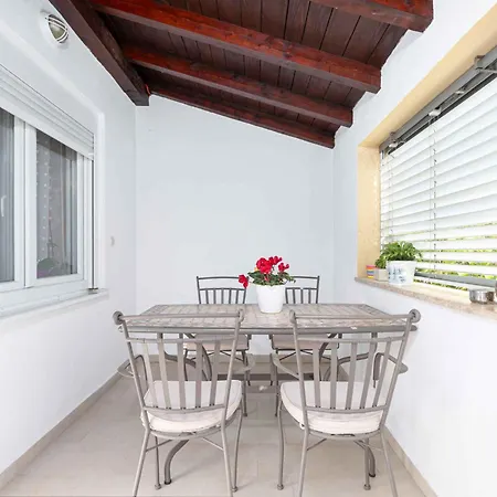 Apartamento In Porec/istrien 10313 Poreč